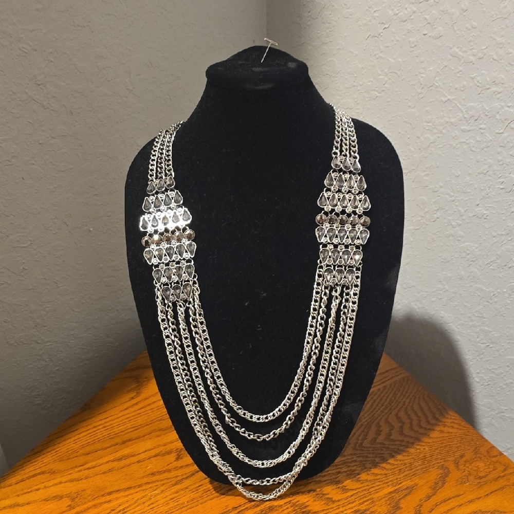 Elegant Silver Layered Necklace